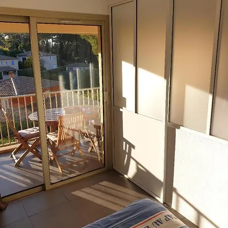 1 Et Terrasse Apartment *